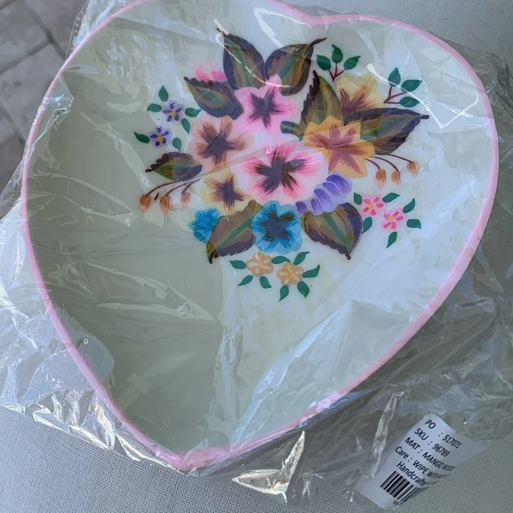 FREE Sundance Catalog $48 heart jewelry trinket dish with minimum purchase $125